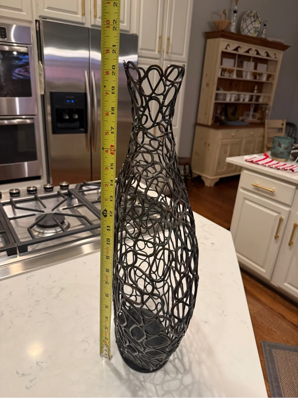 Metal Wire Floor Vase modern black